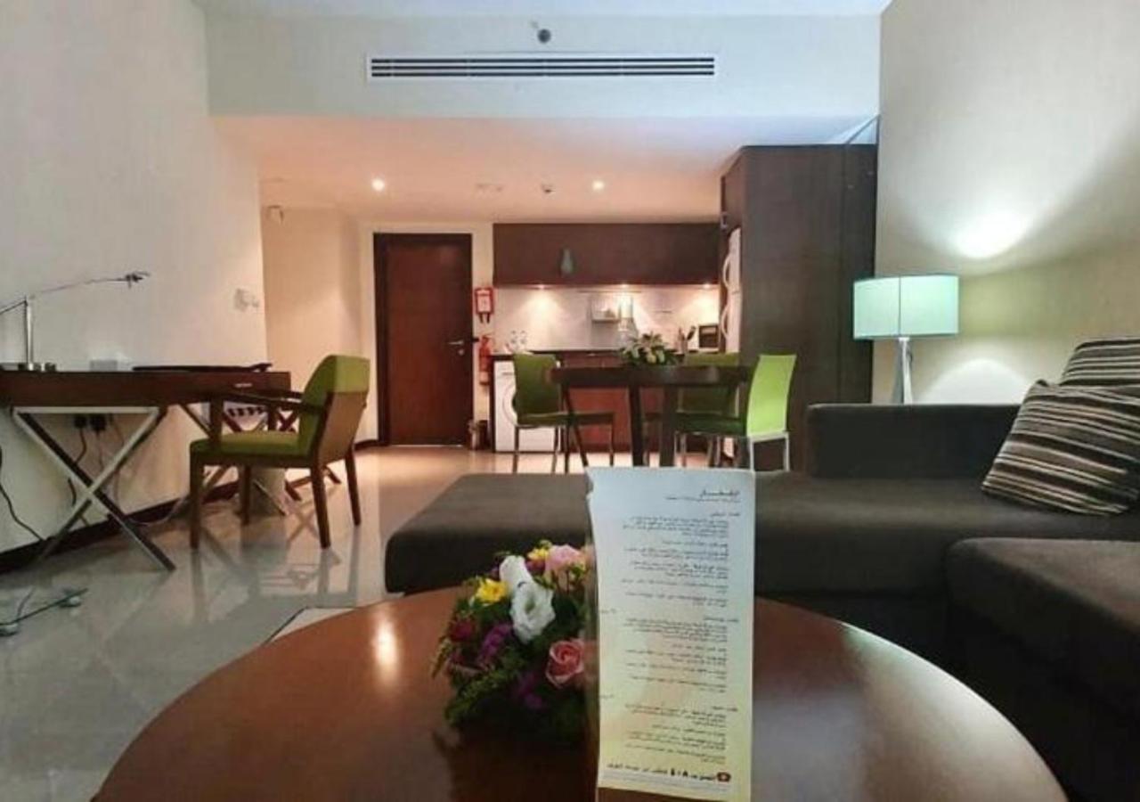 Phoenix Plaza Hotel Apartamentos Abu Dabi Exterior foto