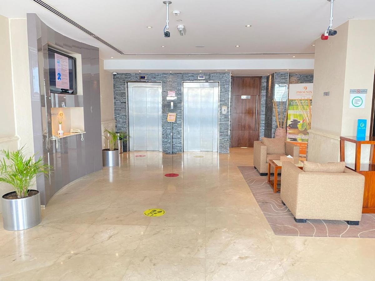 Phoenix Plaza Hotel Apartamentos Abu Dabi Exterior foto