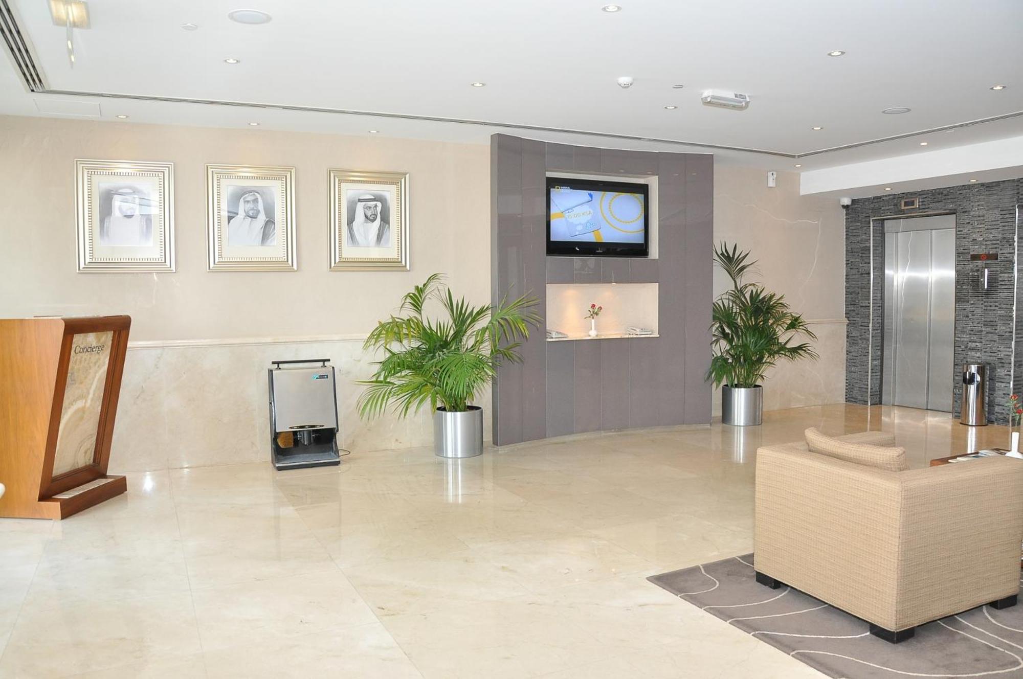 Phoenix Plaza Hotel Apartamentos Abu Dabi Exterior foto